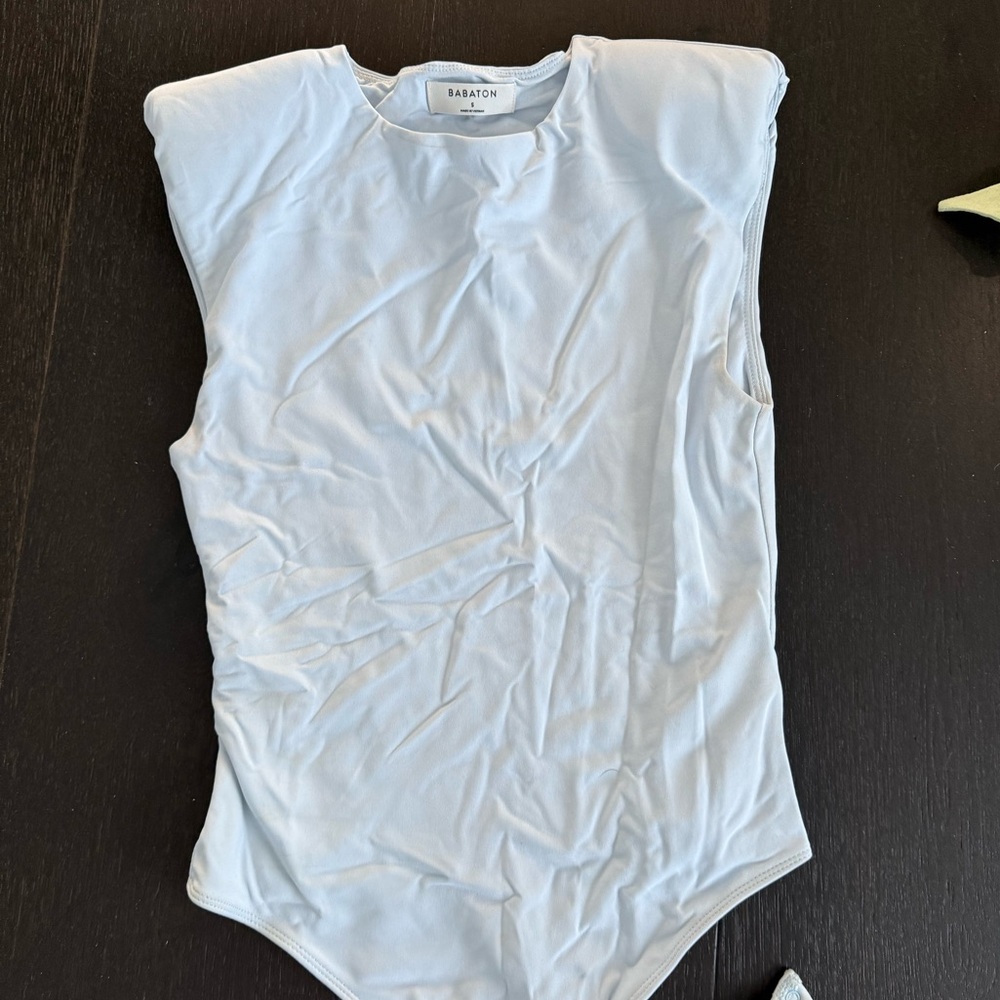 Baby blue contour bodysuit with shoulder pads
Aritzia